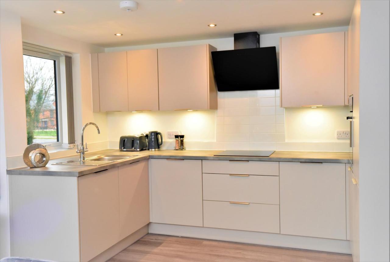 Exec 2Bed 2Bath Serviced Apartment Balcony Parking Milton Keynes Eksteriør bilde