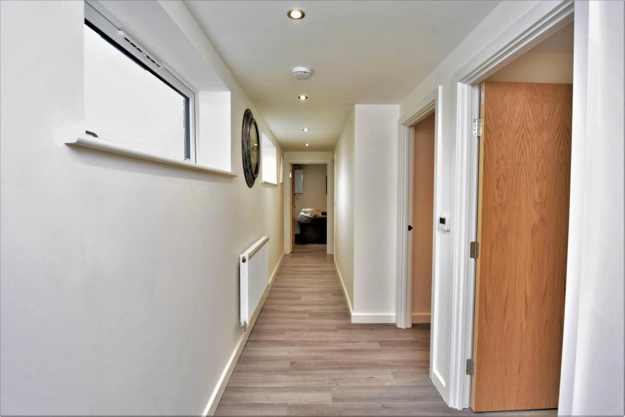 Exec 2Bed 2Bath Serviced Apartment Balcony Parking Milton Keynes Eksteriør bilde